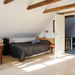 4 Bedroom Cozy In