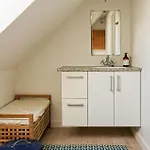 בית נופש 4 Bedroom Cozy In *