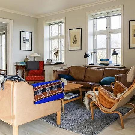 4 Bedroom Cozy In *