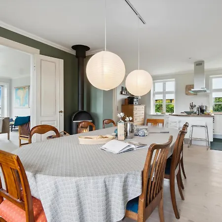 Dom wakacyjny 4 Bedroom Cozy In Hasle