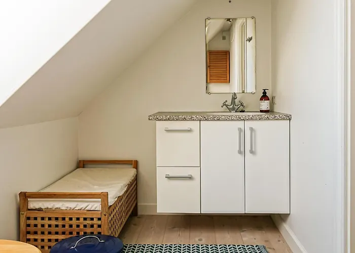 Nyaraló 4 Bedroom Cozy In *